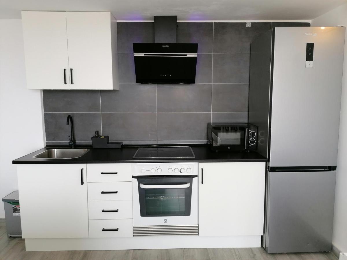 Brisamar Apartamento Con Aire Acondicionado 托雷莫利诺斯 外观 照片