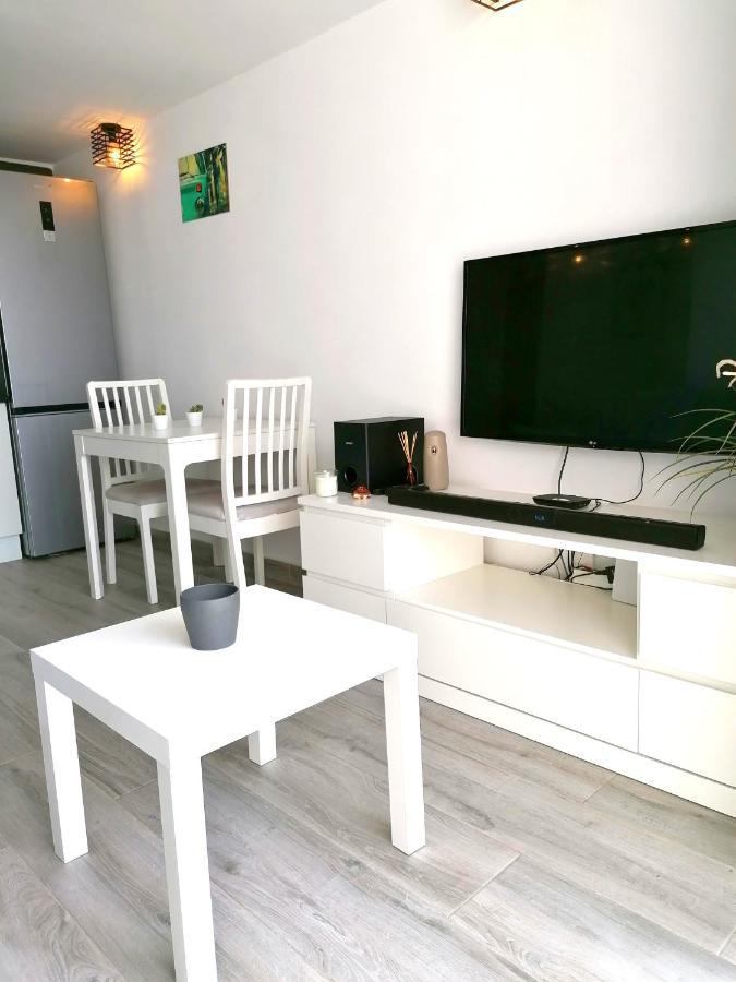 Brisamar Apartamento Con Aire Acondicionado 托雷莫利诺斯 外观 照片
